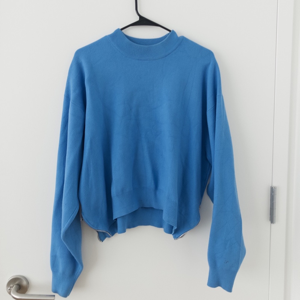 Zara Blue Chic Sweater with Zipper on the side